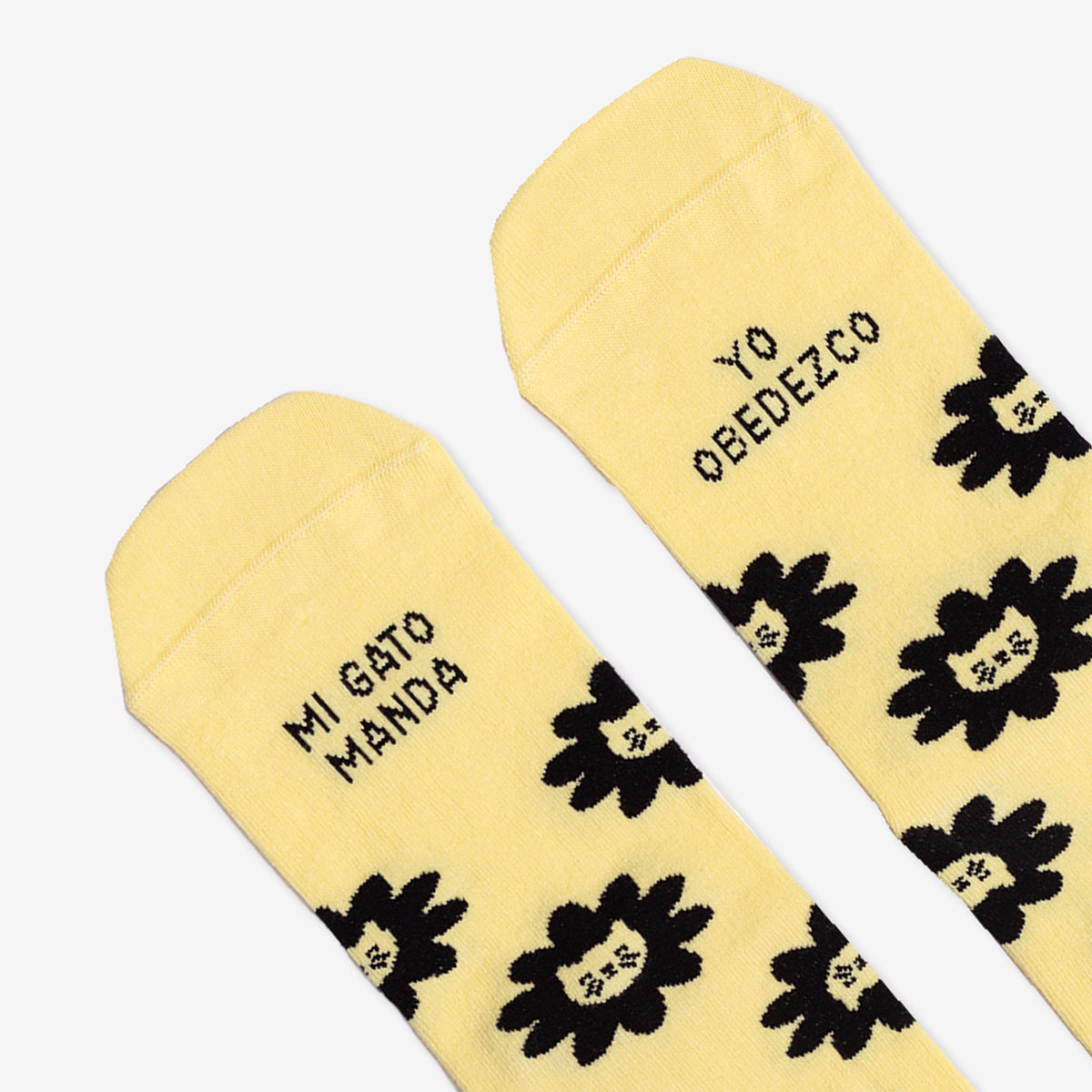 Calcetines "Mi gato manda, yo obedezco"