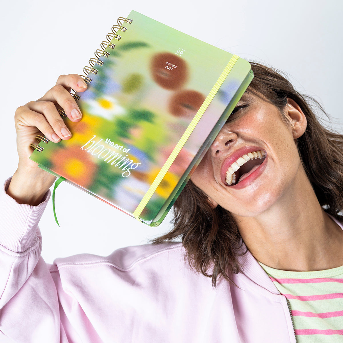 Agenda Anual "Bloom" Día Página 2027