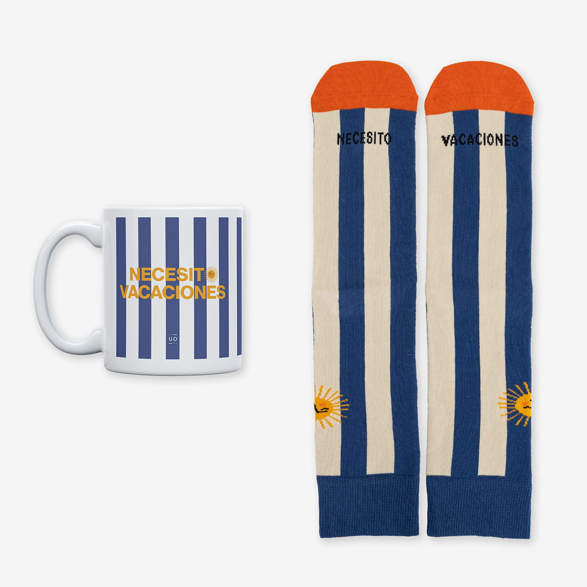 Kit Taza + Calcetines "Necesito vacaciones"