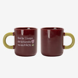 Taza Top "Ser la guapa de la familia no es fácil"