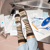 Calcetines "Me falta café, me sobra trabajo"