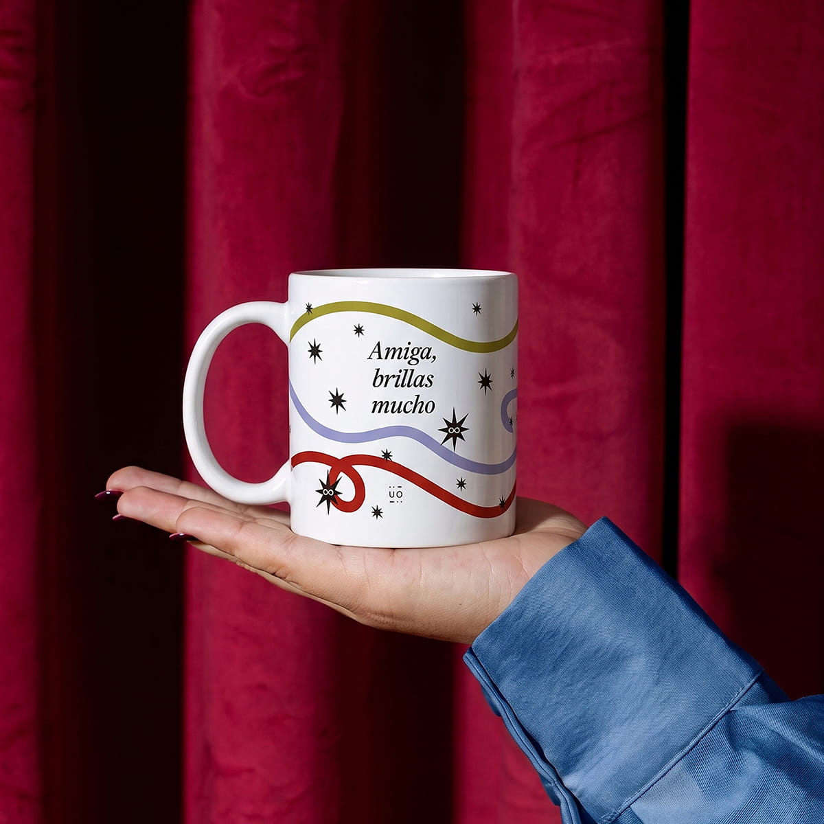 Taza "Amiga, brillas mucho"