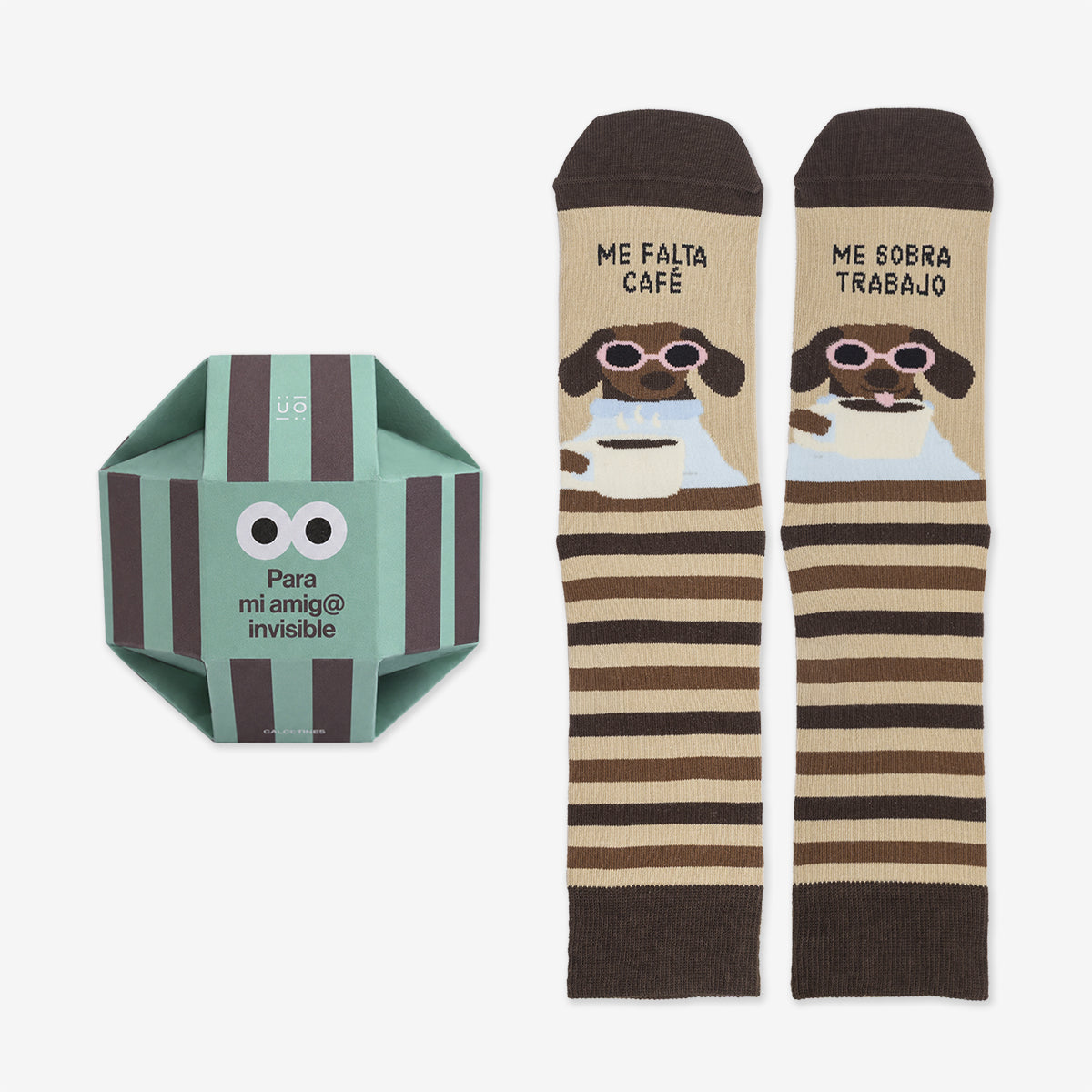 Calcetines Edición Bola Amigo Invisible "Me falta café, me sobra trabajo"