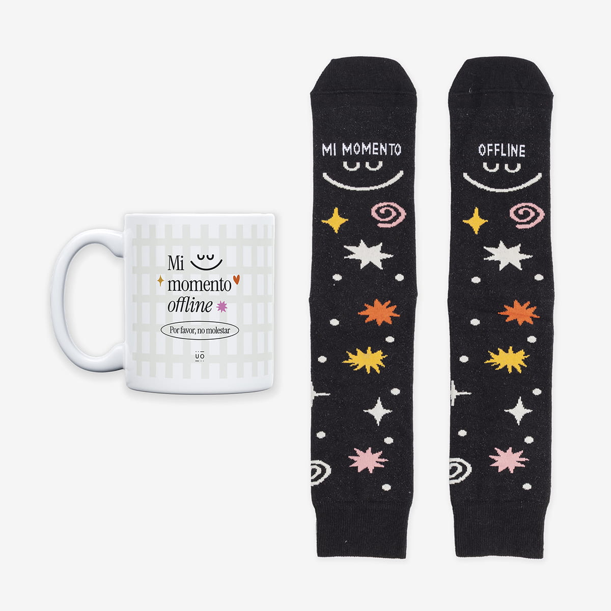 Kit Taza + Calcetines "Mi momento offline"