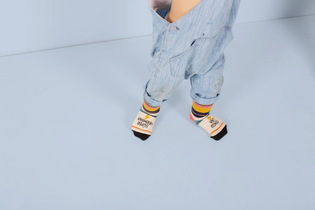 Mini Calcetines "Tengo una súper hermana"