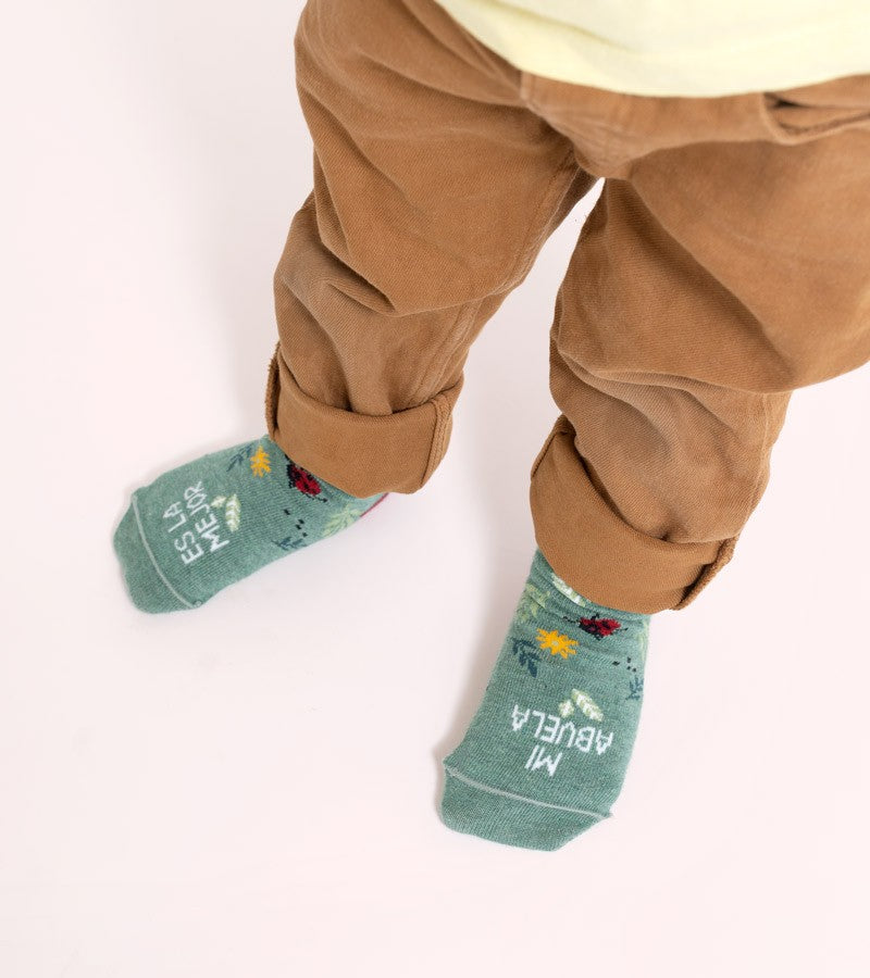 Mini calcetines "Mi abuela es la mejor"