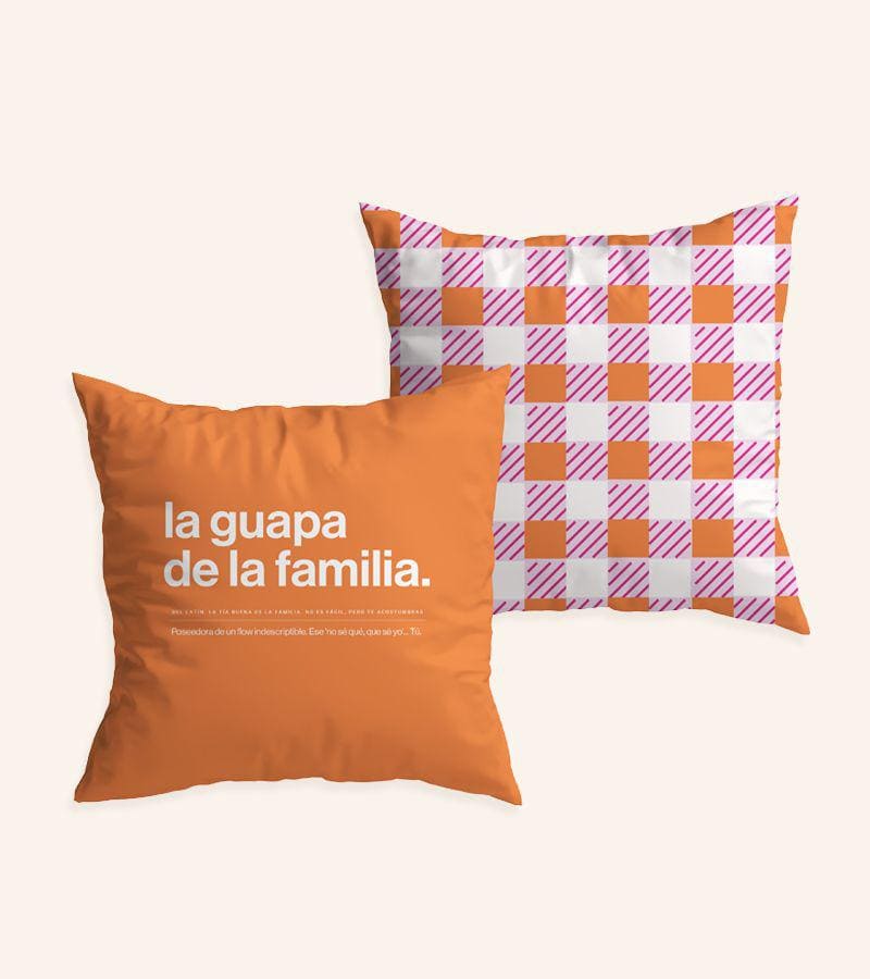 Funda de cojín "La guapa de la familia"