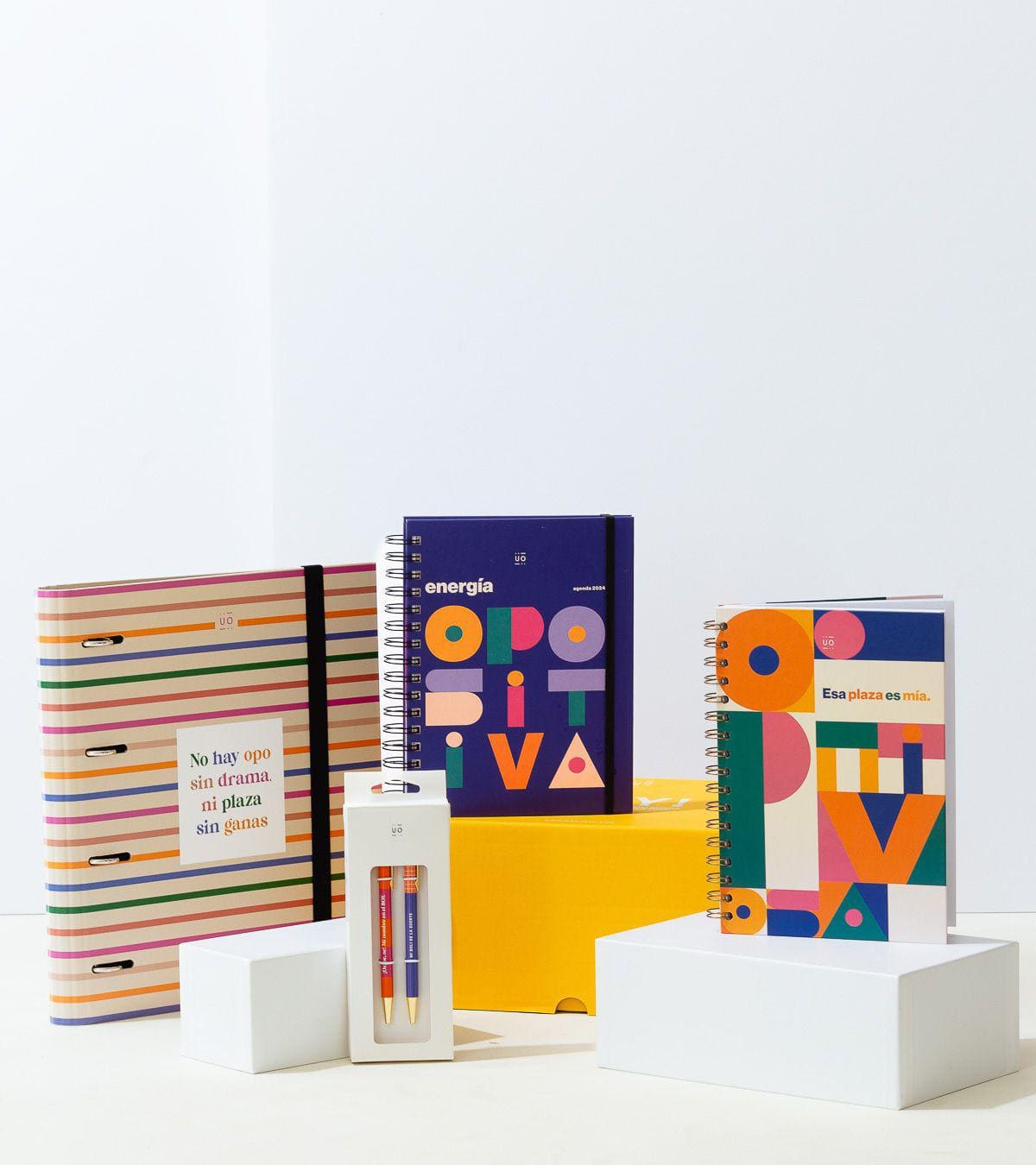 Pack "OPOAGENDA" de Agenda Semana Vista 2024 + Papelería
